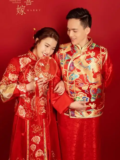 悉尼婚纱照室内中式唐装棚拍