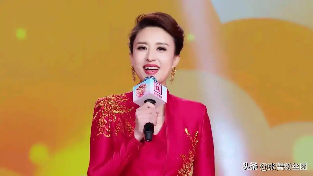 张蕾无缘央视牛年春晚,转身接替周涛成了山东卫视春晚的主持人|央视|