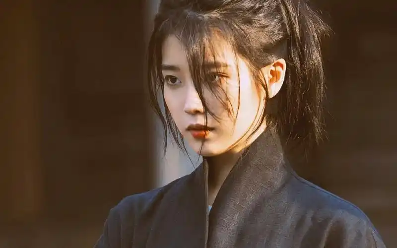 『iu』三十个心动镜头