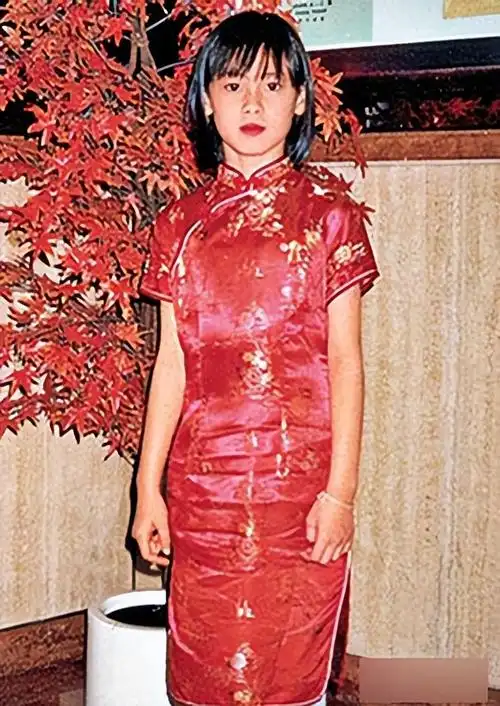 梁洛施:曾渴望有一个家庭,最终走向自由