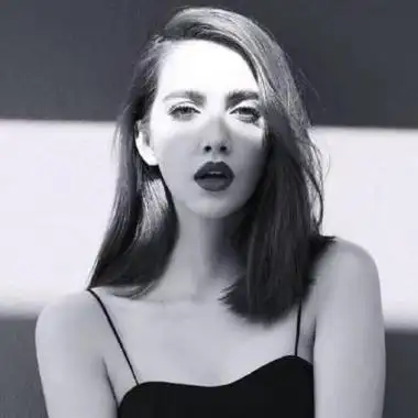 黑白女生头像高冷霸气