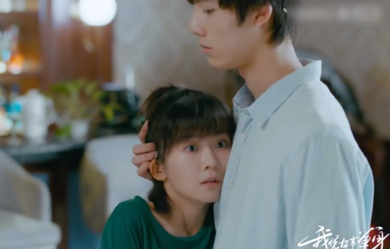 分享 评论 0 近期,《我凭本事单身》预告终于来袭了,喜欢看甜宠剧的