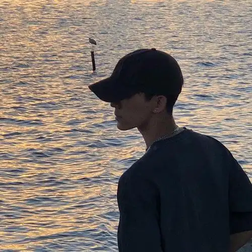 女生觉得好看的男生头像