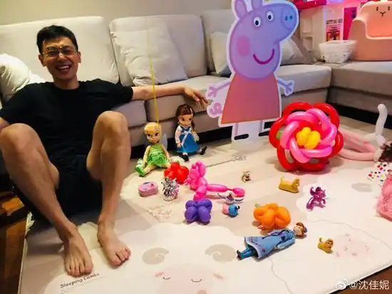 朱亚文迎36岁生日 沈佳妮晒照为老公庆生超有爱