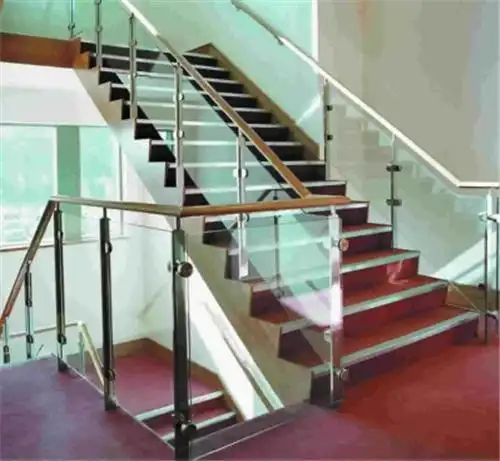 楼梯扶手转角设计时要注意什么 哪种楼梯扶手好