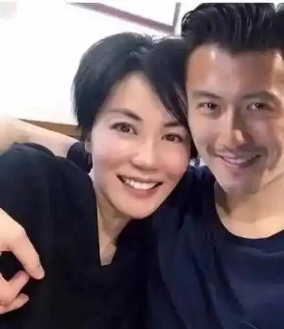 天后王菲的璀璨爱情,靠气质征服3个男人_谢霆锋_窦唯_李亚鹏