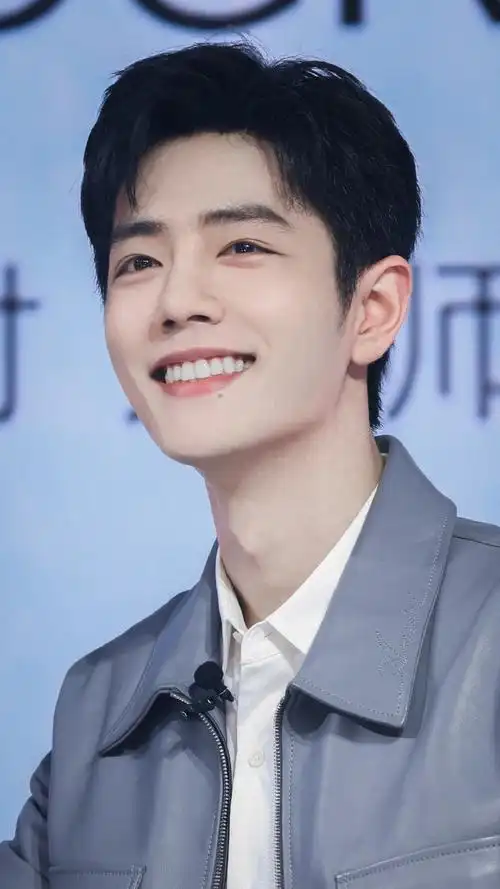 好治愈的笑容#肖战真力时品牌代言人#|#肖战工作室星期六出图