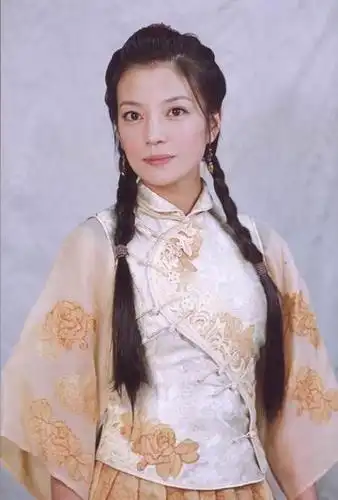 图文:赵薇陈宝国《京华烟云》定装照曝光(2)