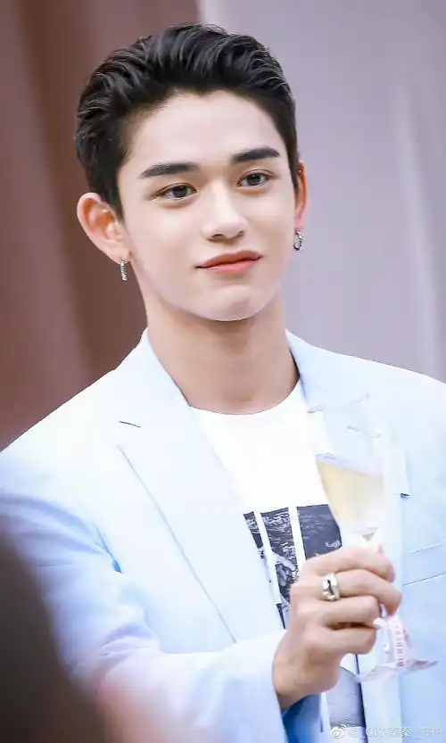 黄旭熙##黄旭熙生图