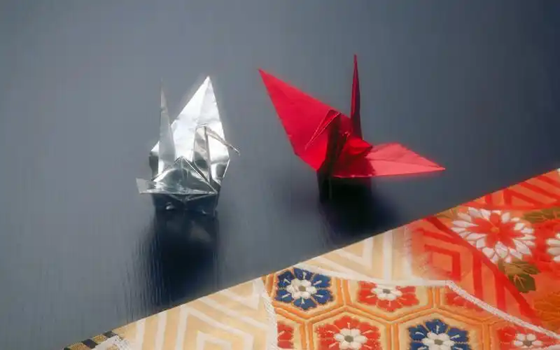 立体千纸鹤,高清图片-壁纸族