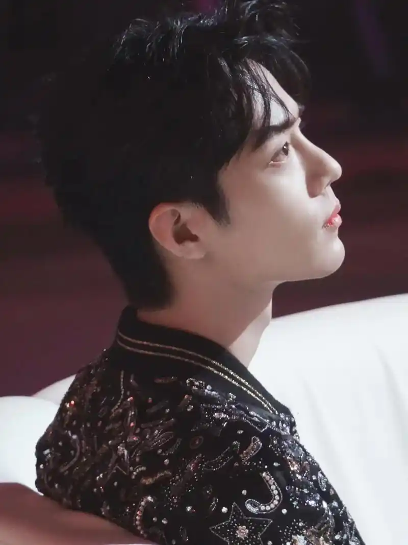 bazaar时尚芭莎电影组022022@x少年团肖战dayt - 抖音