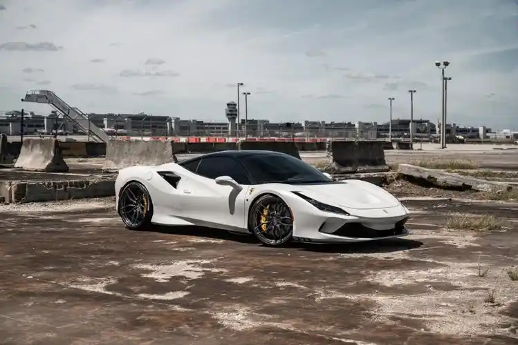 【图】白色车身的f8更为优雅._法拉利f8论坛_汽车之家论坛