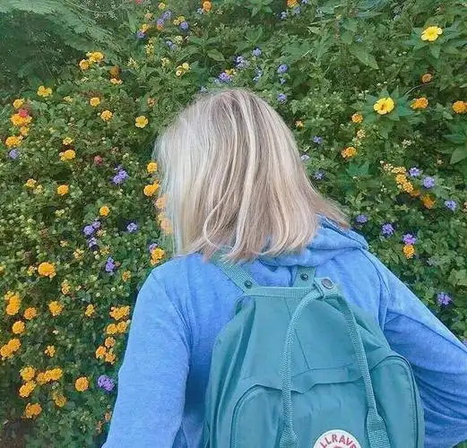 欧美头像女背影清新