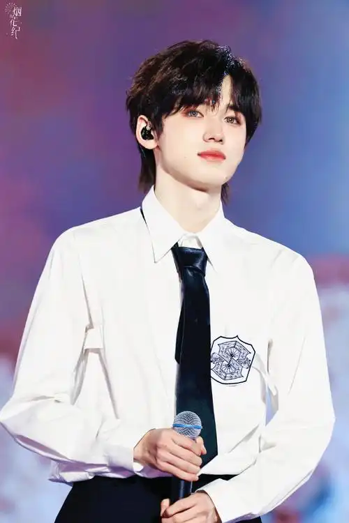 爱人的眼睛是第八大洋91    @时代少年团-宋亚轩    #宋亚轩楼