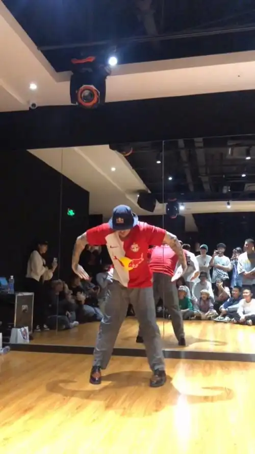 全民皆舞poppingc这就是街舞选手