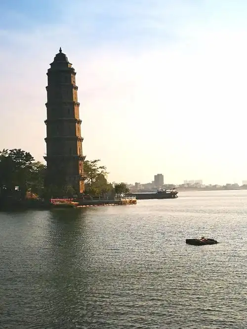 拍摄地点:潮州市区/潮州八景之龙湫宝塔