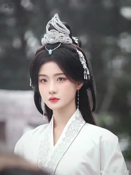 陈意涵estelle#外表是又美又灵气的清纯小白花,纤细柔美 白衣如仙