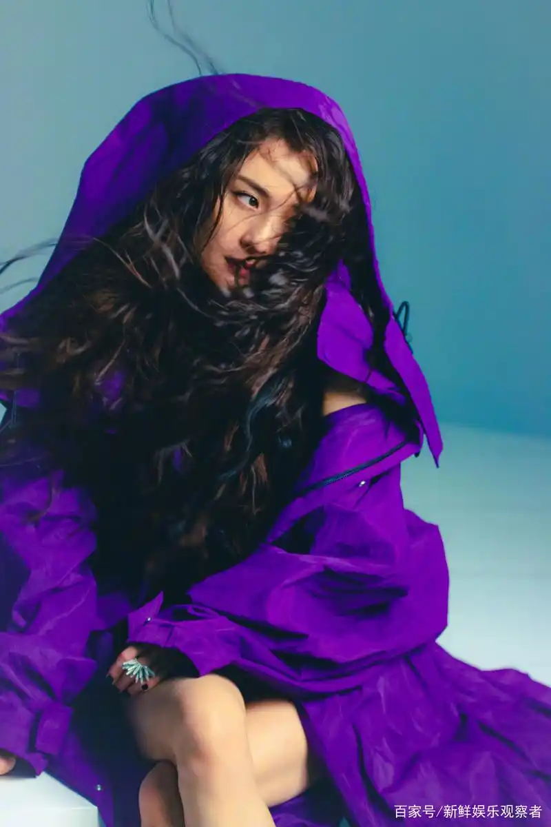 杨幂优家画报双封面,慵懒羊毛卷,造型摩登时尚,眼神勾人