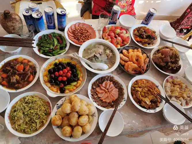 丰盛的生日大餐!大部分是小姑子的手艺,她做家常菜还是很好吃的!