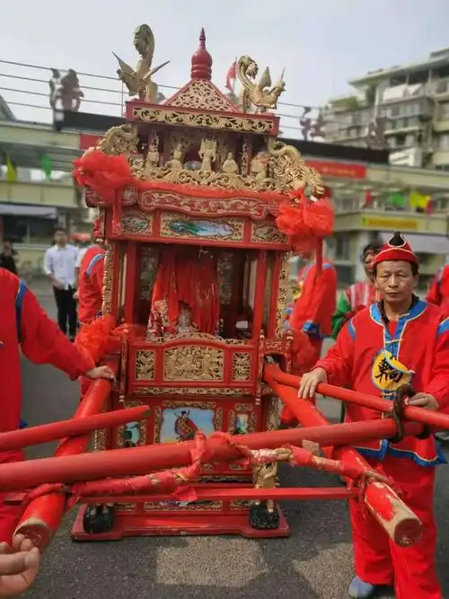 10.2号花轿迎亲图片分享