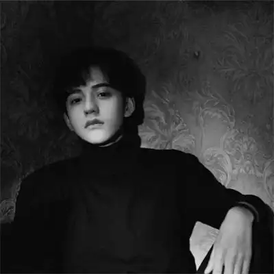 个性高清图片男生头像意境感十足的男生帅气图片大全