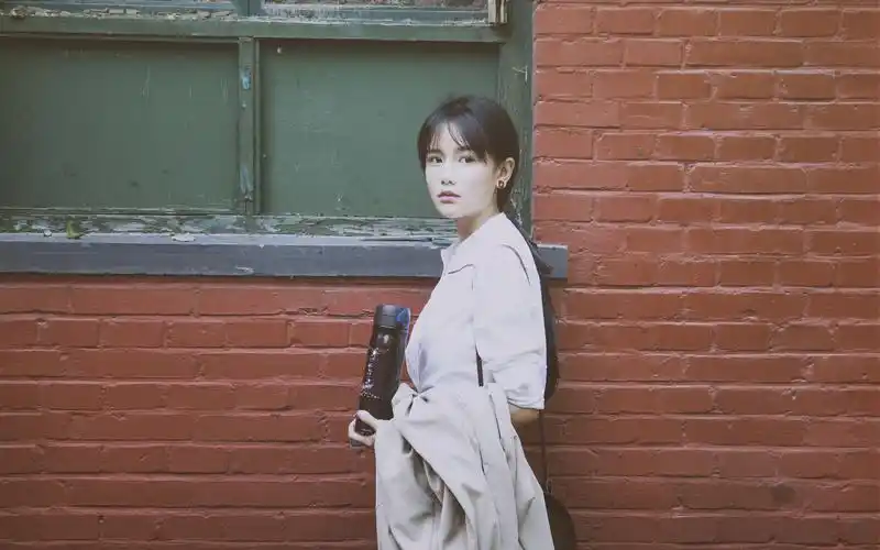 南笙姑娘日系轻复古写真高清桌面壁纸