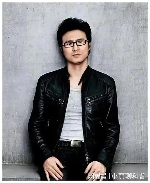 汪峰的新女友李巧,长相神似三星公主,上过非诚勿扰,目前是单身