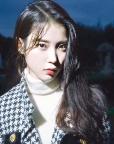 iu李知恩到底有多可爱uaena对于这个小富婆长发样子最可爱