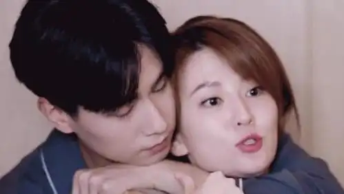 等风的女孩儿乔欣终于迎来事业春天签到贾乃亮公司后风格大变