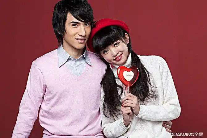 情人节情侣合影