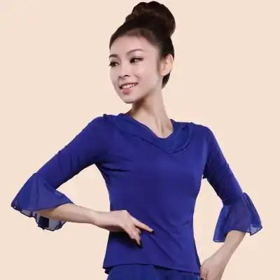 服装女广场舞中老年练功服图片