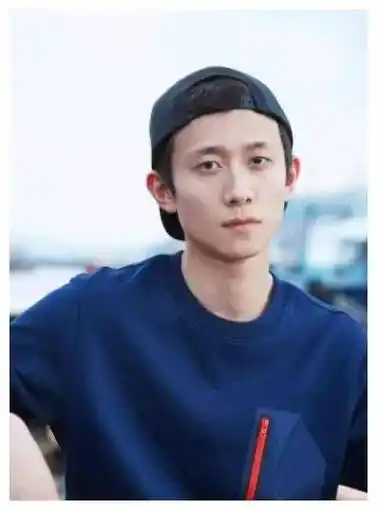 原创张一山片酬缩水至千万饱受无戏之苦为何遇冷