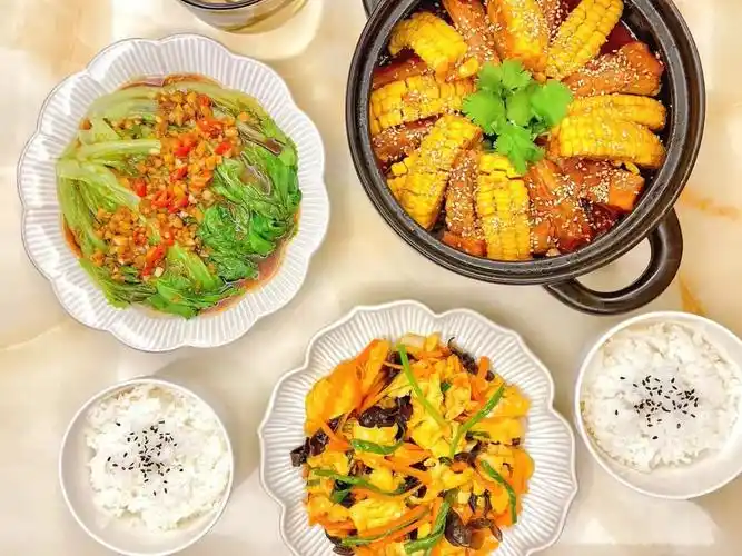 新婚夫妻日常晚餐,在朋友圈火了,7天不重样,网友:认真生活真好