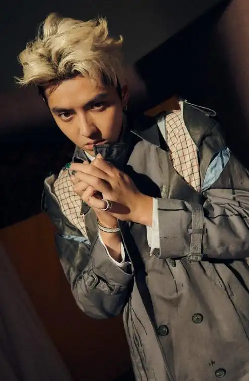 吴亦凡的新造型,真是绝了!