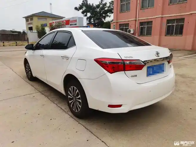 18年丰田卡罗拉自动挡