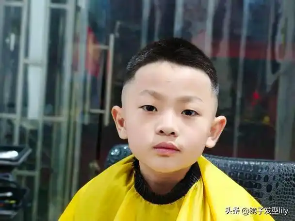 2022小男孩该剪的发型,个性有型很不赖,喜欢吗(2022最火发型男短发