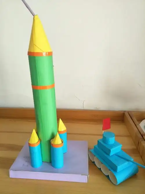 金霞美墅果果班"军事模型"亲子手工制作大赛