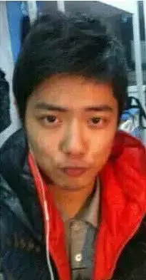 肖战成名前旧照被扒,眼睛鼻子都和现在有不同,气质差异大引争议