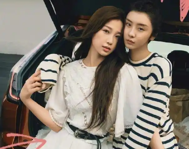 虞书欣和赵小棠被绑cp段小薇和刘雨昕友谊更甜为何没人关注