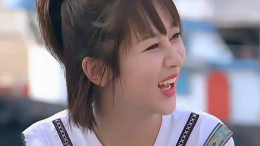 终于见识到泰国人飙中文,一开口逗得杨紫哈哈大笑,这口音贼逗!