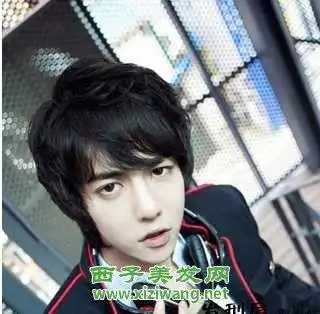 2012男生刘海长发发型