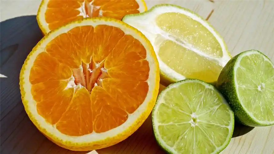 清爽的柠檬高清桌面壁纸