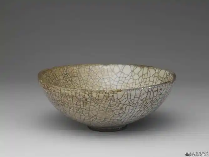 台北故宫藏宋代官窑哥窑瓷器1