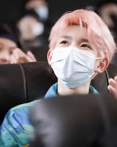 王源粉发造型太绝我觉得我又可以了入股王源你绝对不亏