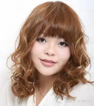 40岁国字脸的女人做什么发型既减龄又时尚?