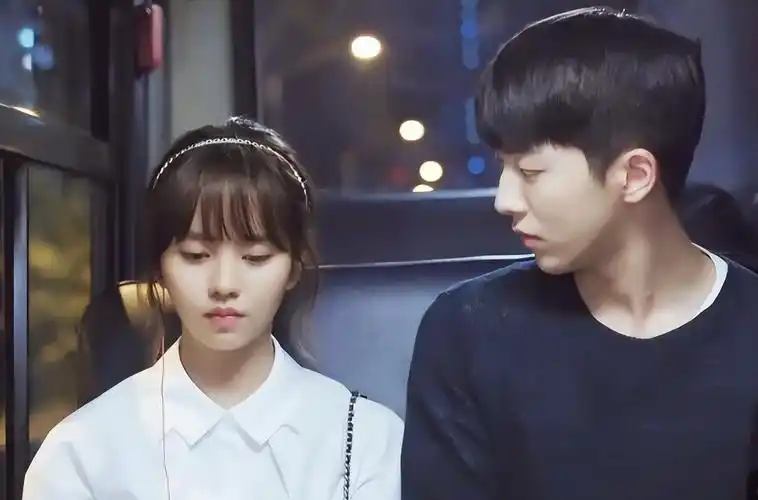 韩剧2015学校,韩剧2015学校剧情介绍-爱妻自媒体