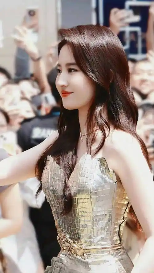 刘亦菲37岁状态,主打的就是一个健康,"壮"的好真实!