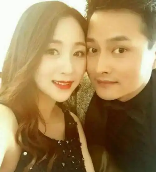 云飞前妻高月的生活照 云飞2个孩子是谁生的