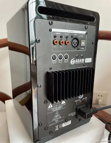 出售adam artist5 4800元包邮全国