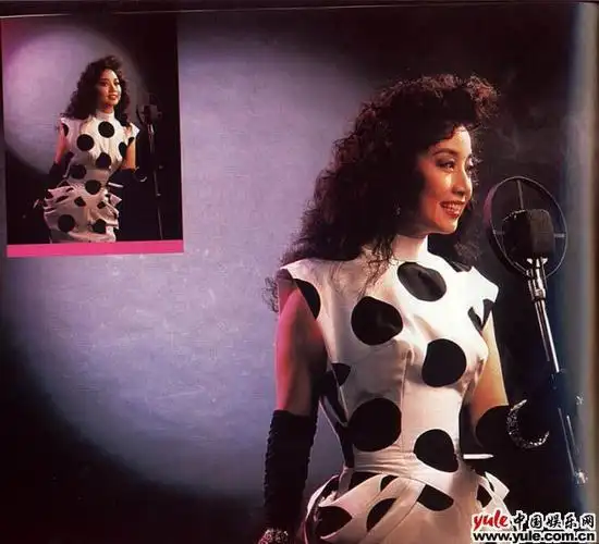 香港殿堂级歌手,人称"小凤姐"徐小凤